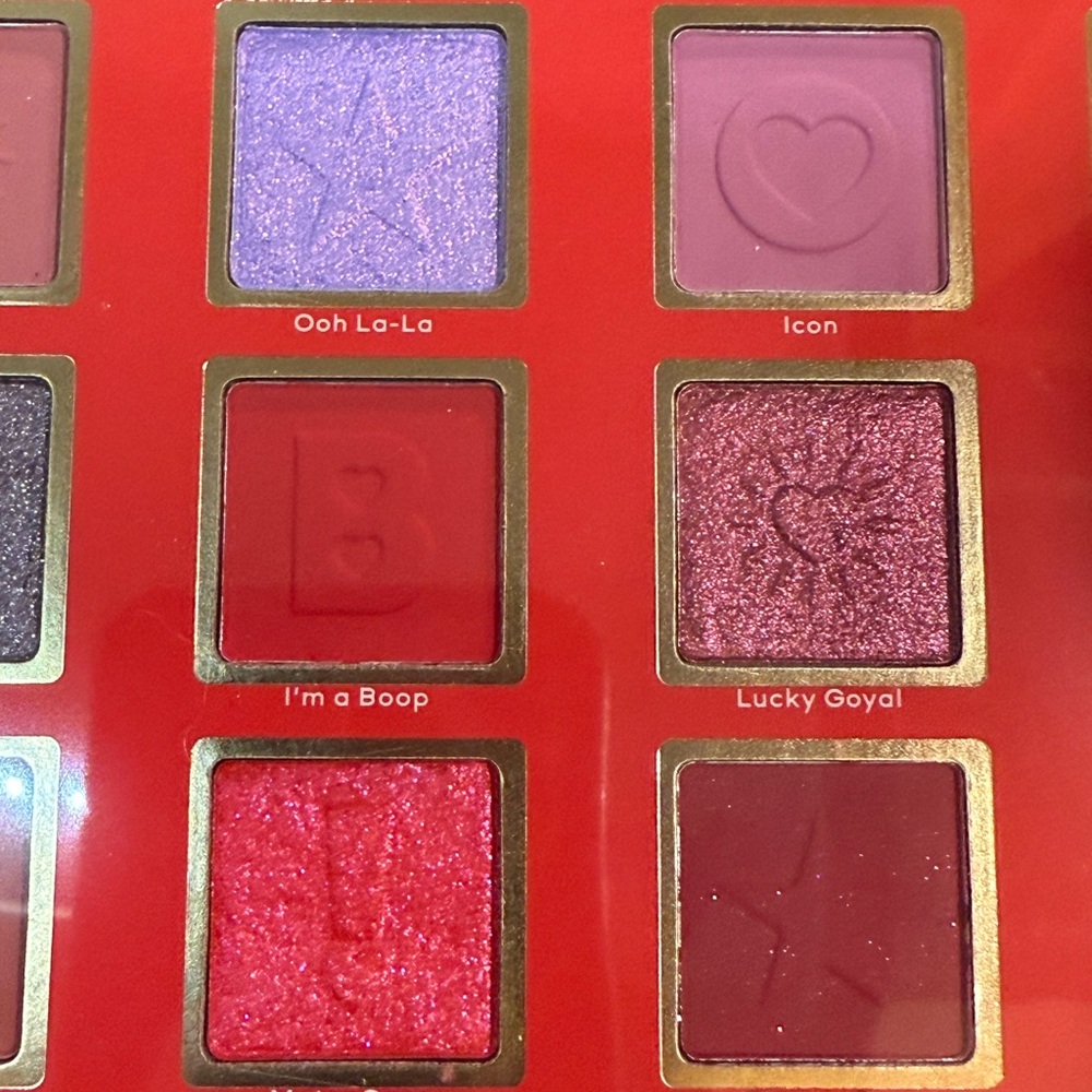 NWT Betty Boop x Glamlite 15 Eyeshadow Holographic Palette - Picture 8 of 14